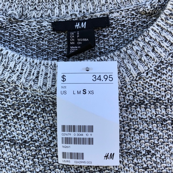 H&M sweater w vegan faux leather shoulder accents - Picture 2 of 8